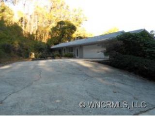 Foreclosed Home - 865 VINEYARD RD, 28782