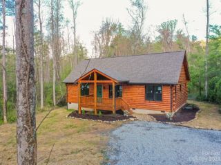 Foreclosed Home - 2645 N CLEAR CREEK RD, 28792
