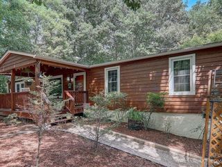 Foreclosed Home - 910 HUCKLEBERRY MOUNTAIN RD, 28792