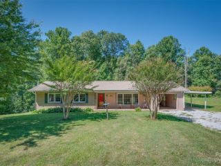 Foreclosed Home - 2160 GILLIAM MOUNTAIN RD, 28792