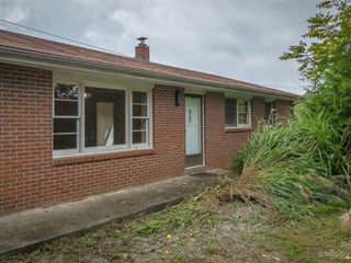 Foreclosed Home - 40 JOHN DELK RD, 28792