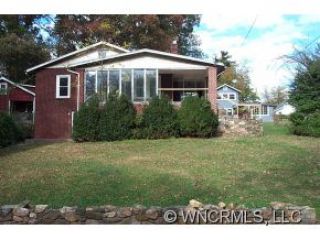 Foreclosed Home - 129 SAINT DUNSTANS RD, 28803