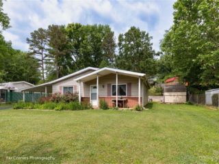 Foreclosed Home - 100 LEES CREEK RD, 28806