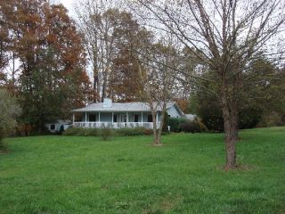 Foreclosed Home - 2082 SWEETWATER BEND RD, 28904