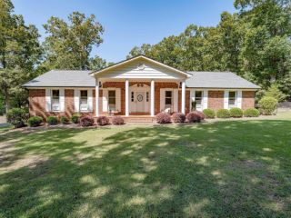Foreclosed Home - 1400 OLD HILTON RD, 29036