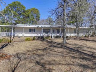 Foreclosed Home - 946 ROBIN HOOD RD, 29045