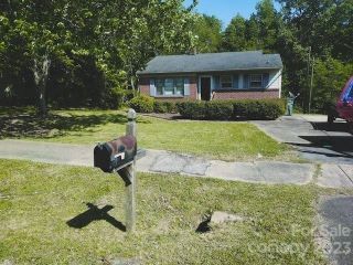 Foreclosed Home - 205 SAINT MICHAEL AVE, 29055