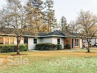 Foreclosed Home - 101 PARK DR, 29067