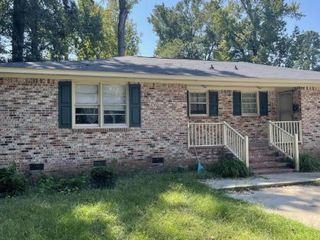 Foreclosed Home - 802 ADDEN ST # 814, 29115