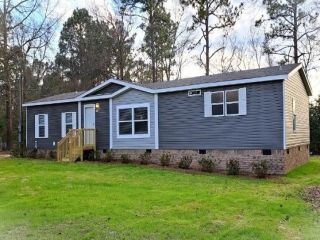 Foreclosed Home - 118 SANDY RIDGE RD, 29160