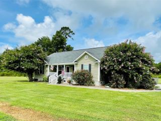 Foreclosed Home - 2318 JACKS BRANCH RD, 29161