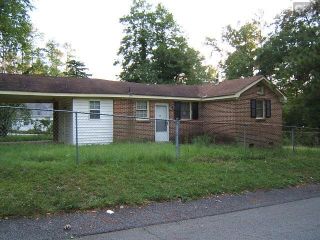 Foreclosed Home - 200 MIRIAM AVE, 29203
