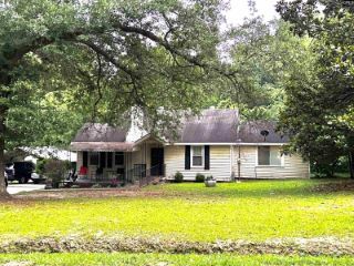 Foreclosed Home - 1324 WINYAH DR, 29203
