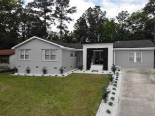 Foreclosed Home - 4301 PINE FOREST DR, 29204