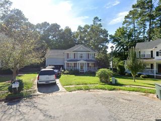 Foreclosed Home - 131 CHESTNUT WOODS LN, 29212