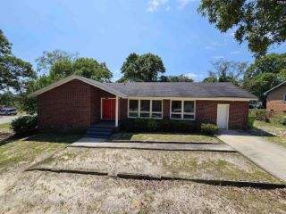Foreclosed Home - 8220 HUNT CLUB RD, 29223