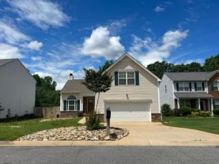 Foreclosed Home - 607 COBDEN CT, 29301