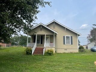 Foreclosed Home - 420 POWELL MILL RD, 29301