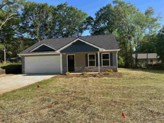 Foreclosed Home - 113 POPLAR CREEK DR, 29303