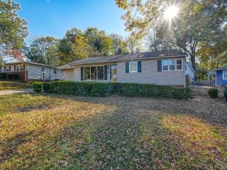 Foreclosed Home - 623 GREENHILL RD, 29303