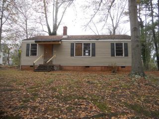 Foreclosed Home - 321 CHARLESWORTH AVE, 29306