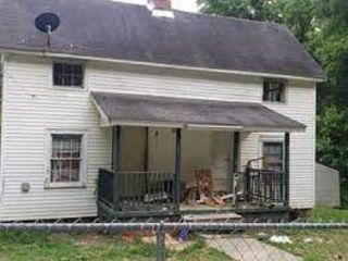 Foreclosed Home - 20 CLIPPARD ST, 29335
