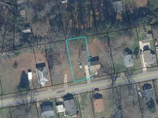 Foreclosed Home - 121 NEW ST, 29340