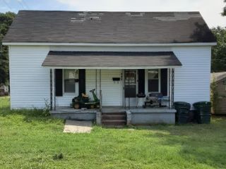 Foreclosed Home - 112 VAN BUREN ST, 29340
