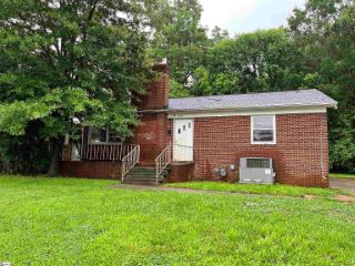 Foreclosed Home - 930 N LOGAN ST, 29341