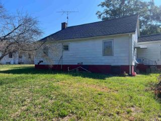 Foreclosed Home - 26 BLACKSTOCK RD, 29349