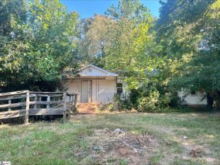 Foreclosed Home - 715 WHITMIRE HWY, 29351