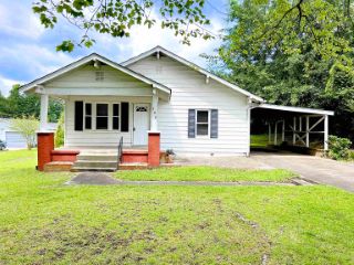 Foreclosed Home - 102 EDGEWOOD AVE, 29356