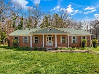 Foreclosed Home - 104 ARROWOOD LN, 29360