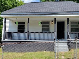 Foreclosed Home - 303 RIVER ST, 29360