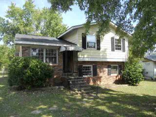 Foreclosed Home - 102 RODNEY ST, 29369