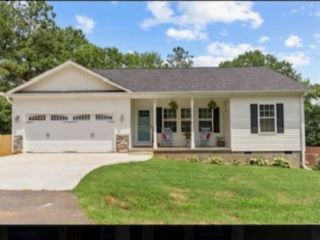 Foreclosed Home - 301 LAKEWOOD DR, 29379