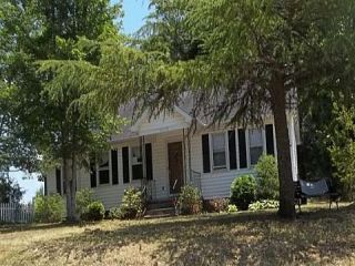 Foreclosed Home - 10173 HIGHWAY 221, 29388