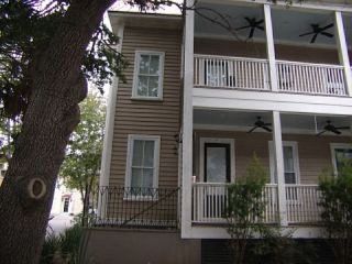 Foreclosed Home - 103 BOGARD ST APT A, 29403