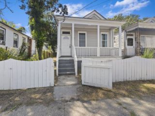 Foreclosed Home - 27 ALLWAY ST, 29403