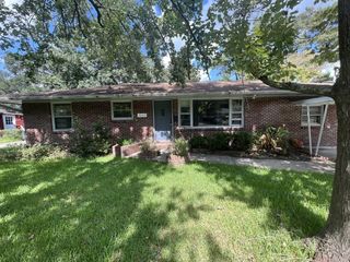 Foreclosed Home - 5822 STEWART ST, 29410