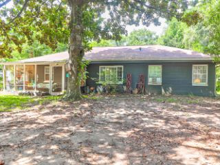 Foreclosed Home - 1530 INLAND AVE, 29412