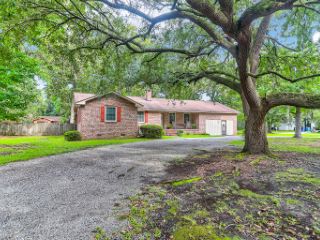 Foreclosed Home - 2016 DOGWOOD RD, 29414