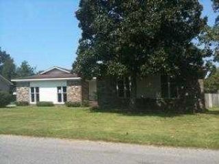 Foreclosed Home - List 100061060