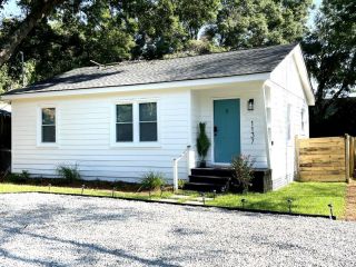 Foreclosed Home - 1137 CARTER AVE, 29464