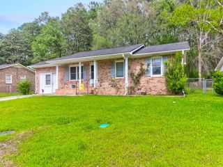 Foreclosed Home - 215 ARBOR RD, 29485