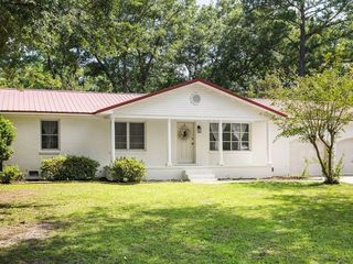 Foreclosed Home - 102 ARBOR RD, 29485