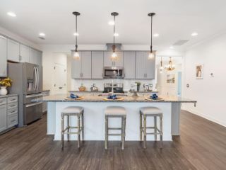 Foreclosed Home - List 100715401
