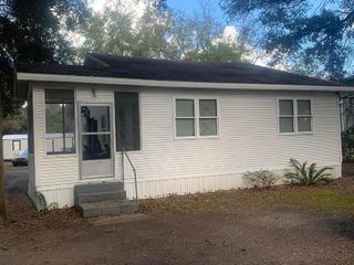Foreclosed Home - 423 SAVAGE ST, 29488