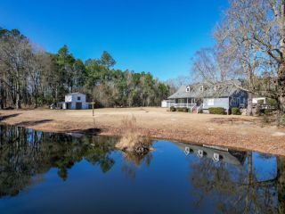 Foreclosed Home - 3039 WOLFE CREEK RD, 29488