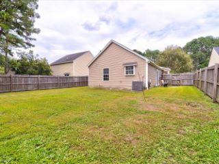 Foreclosed Home - 1379 WATER EDGE DR, 29492